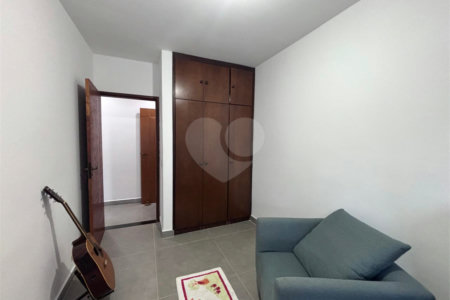 Casa à venda com 3 quartos, sendo 1 suíte, em Parque Três Meninos, Sorocaba, SP