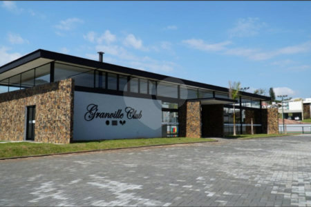 Casa à venda com 5 suítes no condomínio Granville Atibaia, Atibaia - SP