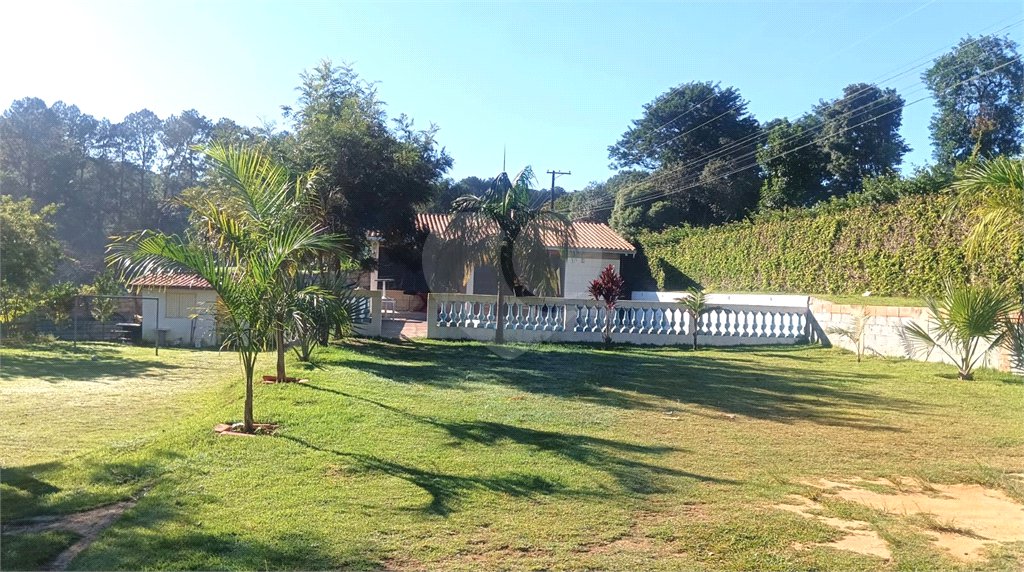 Chácara à venda com 3 suítes em Chácaras do Guacuri, Itupeva, SP