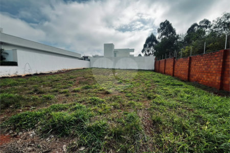 Terreno à venda no condomínio Residencial Golden Ville, Itapetininga - SP