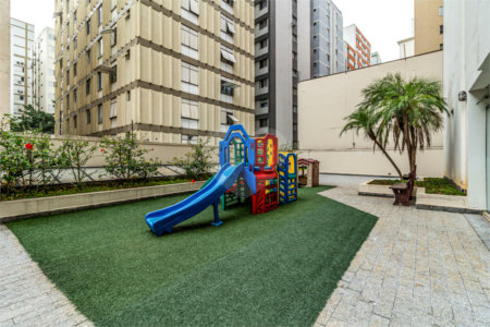 Apartamento à venda ou para alugar com 3 quartos, sendo 1 suíte,  em Itaim Bibi, São Paulo, SP