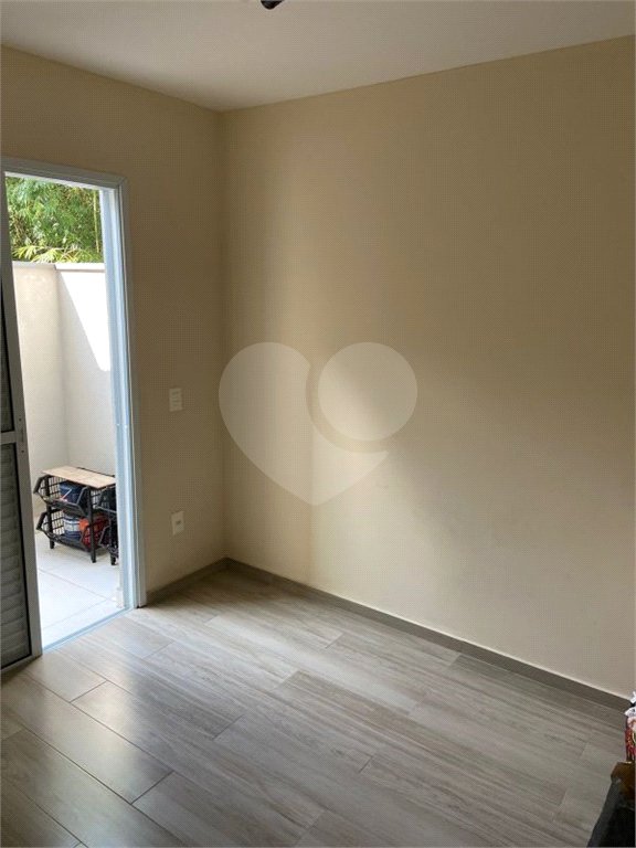 Casa à venda ou para alugar com 2 quartos no condomínio Esmeraldino, São Paulo - SP
