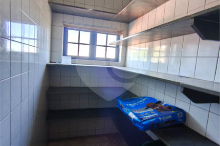 Casa à venda ou para alugar com 3 suítes no condomínio Estância Marambaia, Vinhedo - SP