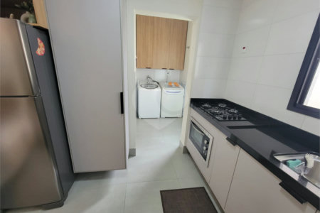 Casa à venda com 3 suítes no condomínio Villaggio Maranello, Vinhedo - SP