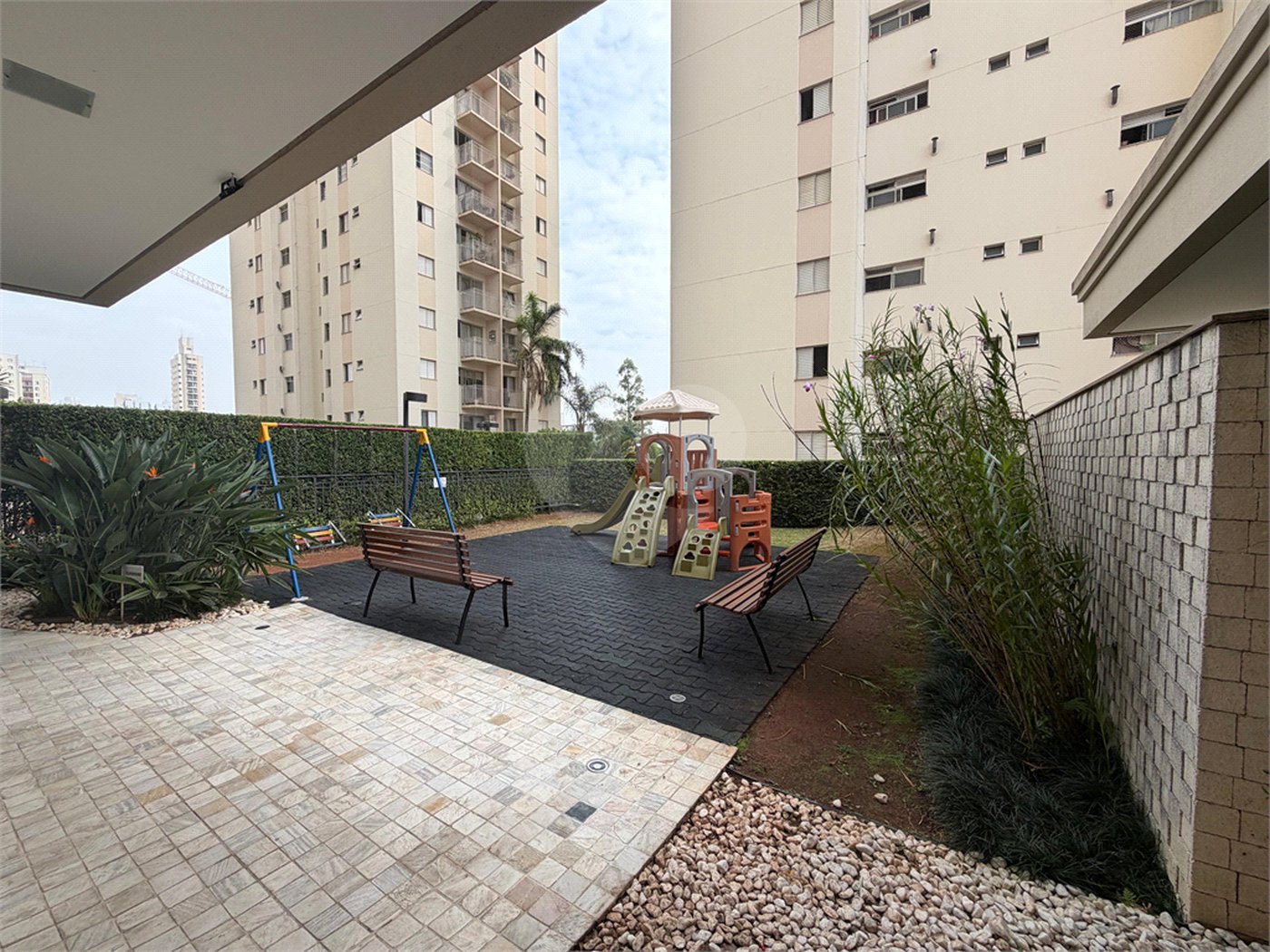 Apartamento à venda com 3 quartos, sendo 1 suíte, em Jardim Aeroporto, São Paulo, SP