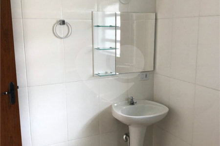 Casa Térrea à venda com 2 quartos no condomínio Dona Amélia Vieira Pita, São Paulo - SP
