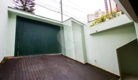 Casa à venda ou para alugar com 3 quartos, sendo 1 suíte,  no Centro, Santo André, SP