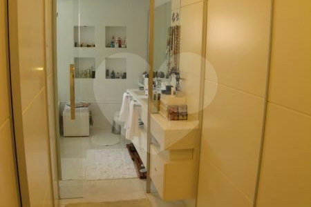 Apartamento à venda com 4 suítes em Vila Suzana, São Paulo, SP