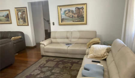 Sobrado à venda com 3 quartos, sendo 1 suíte,  em Tremembé, São Paulo, SP