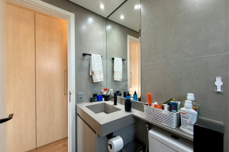 Apartamento à venda com 3 quartos, sendo 1 suíte, em Jardim Marajoara, São Paulo, SP