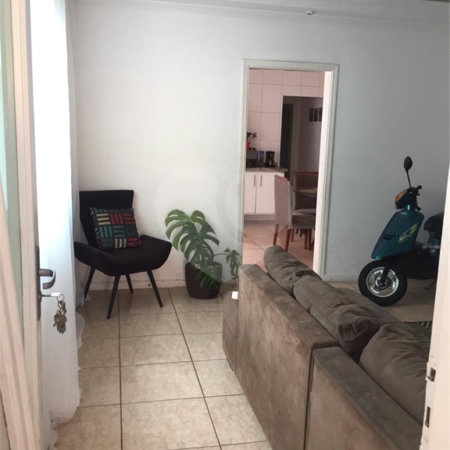Casa à venda com 2 quartos, sendo 1 suíte,  em Vila Assis, Sorocaba, SP