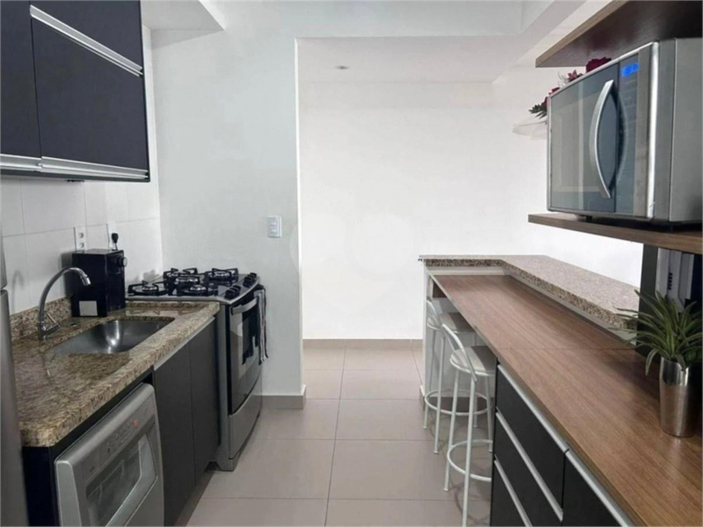 Apartamento à venda com 3 quartos, sendo 1 suíte, em Parque Campolim, Sorocaba, SP