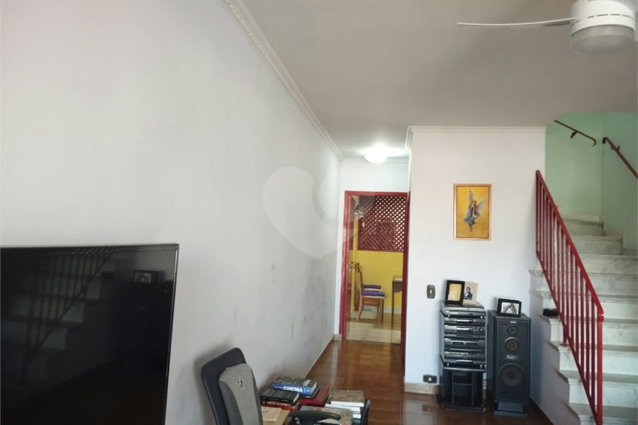 Sobrado à venda com 3 quartos em Vila Irmãos Arnoni, São Paulo, SP