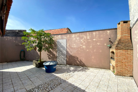 Casa à venda com 3 quartos, sendo 1 suíte, em Vila Correa, Ferraz de Vasconcelos, SP