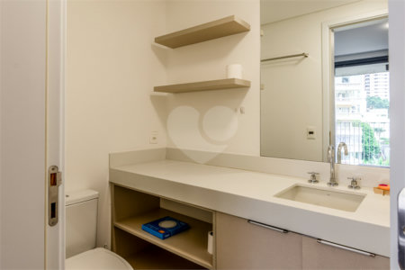 Apartamento à venda ou para alugar com 1 suíte em Jardim das Bandeiras, São Paulo, SP