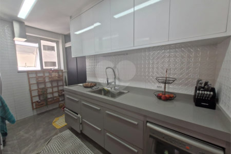 Cobertura à venda com 2 suítes em Santana, São Paulo, SP