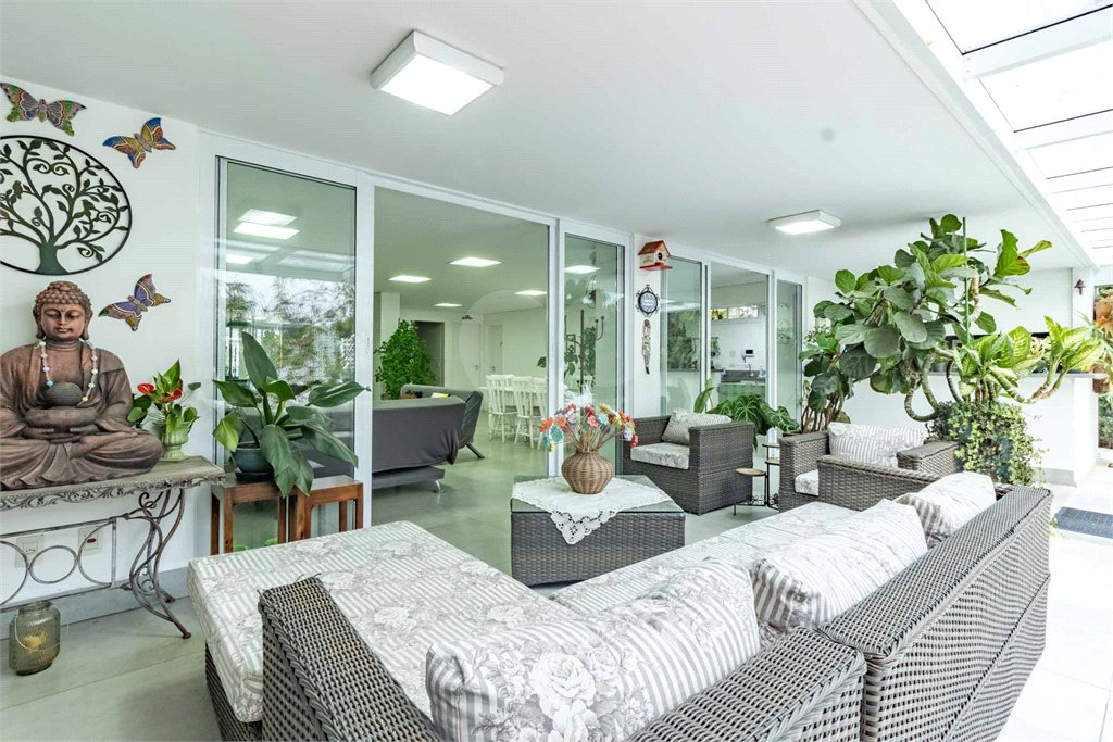 Casa à venda com 5 quartos, sendo 4 suítes, em Alto da Lapa, São Paulo, SP