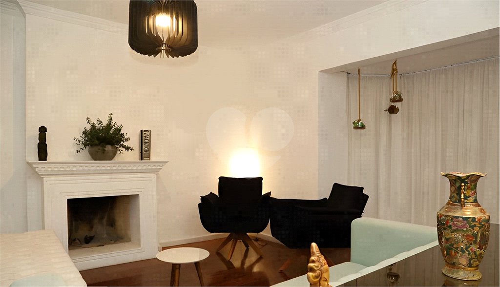 Apartamento à venda com 4 quartos, sendo 3 suítes,  em Real Parque, São Paulo, SP