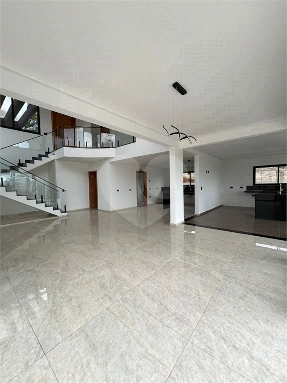 Casa à venda com 3 suítes no condomínio Spazio Design, Bragança Paulista - SP