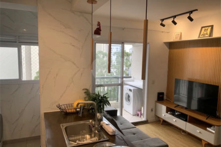 Apartamento à venda com 1 quarto em Parque Reboucas, São Paulo, SP