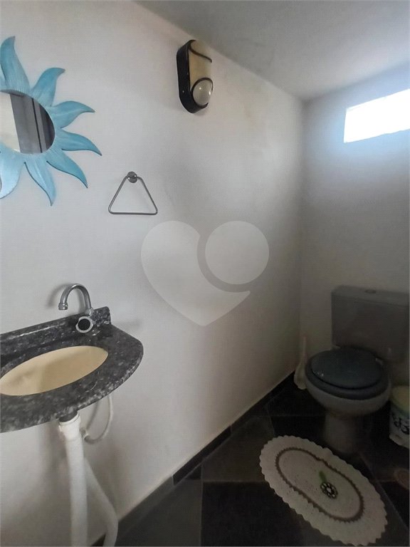 Casa à venda com 2 quartos, sendo 1 suíte, no condomínio Parque Central, Rio de Janeiro - RJ