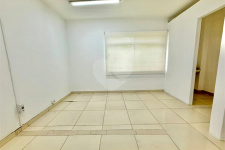 Casa à venda com 3 quartos em Campo Belo, São Paulo, SP
