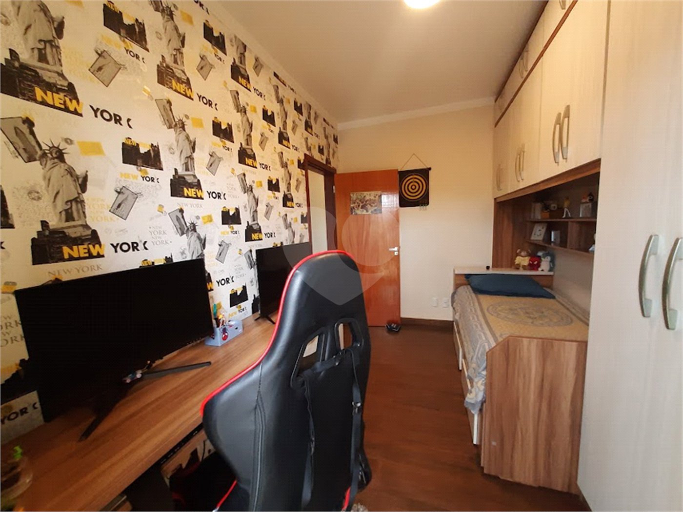 Casa à venda com 3 quartos, sendo 1 suíte, no condomínio Golden Park Residence II, Sorocaba - SP