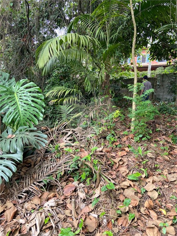Terreno à venda no condomínio Jd Leonor, São Paulo - SP
