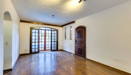 Sobrado à venda com 3 quartos, sendo 1 suíte,  em Alto da Boa Vista, São Paulo, SP