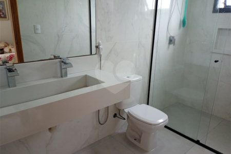Casa à venda ou para alugar com 3 suítes no condomínio Residencial Viena, Indaiatuba - SP