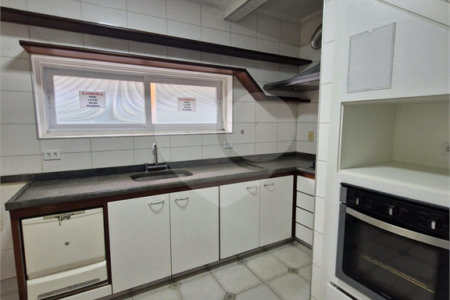 Casa à venda ou para alugar com 5 quartos, sendo 4 suítes,  em Santa Rosa, Vinhedo, SP