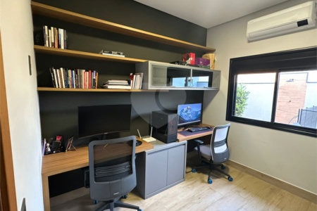 Casa à venda com 3 quartos, sendo 1 suíte, no condomínio Residencial Evidências, Indaiatuba - SP
