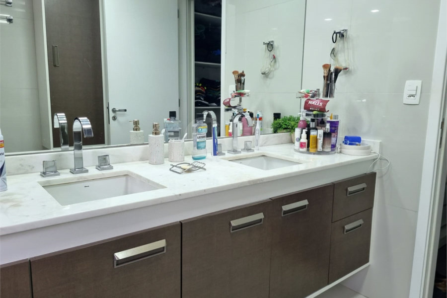 Apartamento à venda com 3 suítes em Morumbi, São Paulo, SP