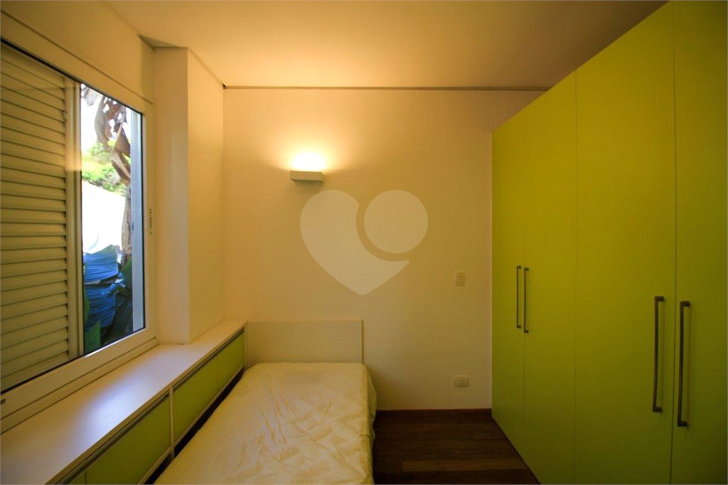 Casa à venda ou para alugar com 5 quartos, sendo 3 suítes, em Vila Madalena, São Paulo, SP