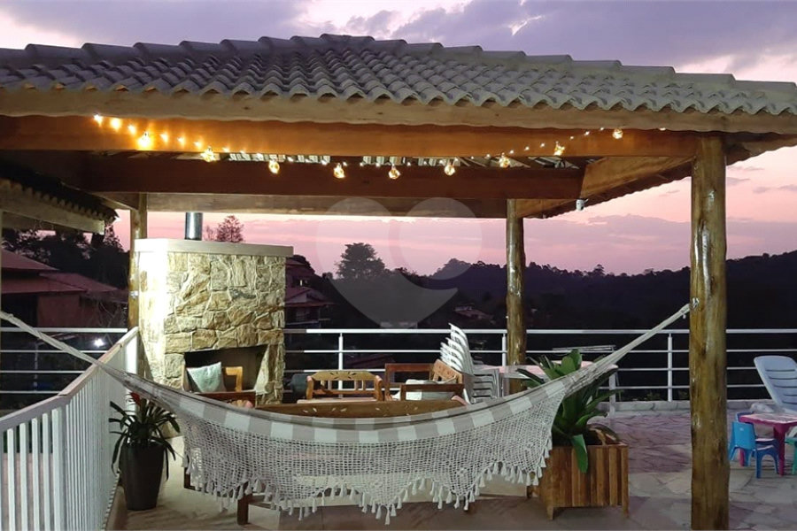 Casa à venda com 3 quartos, sendo 1 suíte, em Serra da Cantareira, Mairiporã, SP