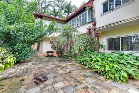 Casa à venda com 5 suítes no condomínio Chácara Flora, São Paulo - SP