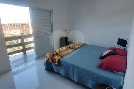 Casa à venda com 3 suítes no condomínio Riviera dos Pássaros, Joanópolis - SP