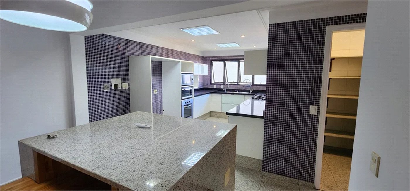 Apartamento à venda com 4 suítes em Paraíso do Morumbi, São Paulo, SP