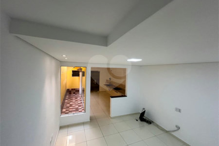 Casa de Vila para alugar com 4 suítes em Vila Romana, São Paulo, SP
