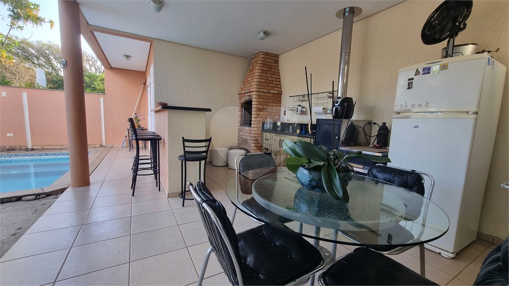 Casa à venda com 4 quartos, sendo 3 suítes,  no condomínio Residencial Villa dos Inglezes, Sorocaba - SP