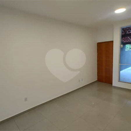 Casa de Vila à venda com 2 suítes em Jardim Regente, Sorocaba, SP