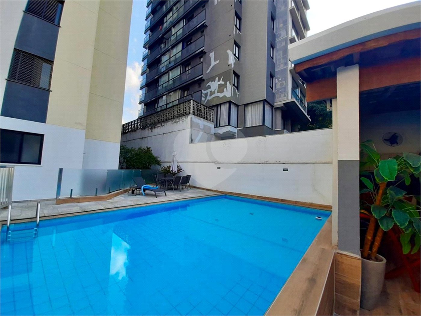 Apartamento para alugar com 3 quartos, sendo 1 suíte, em Vila Olímpia, São Paulo, SP