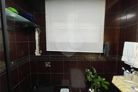 Sobrado à venda com 3 quartos em Quinta da Paineira, São Paulo, SP