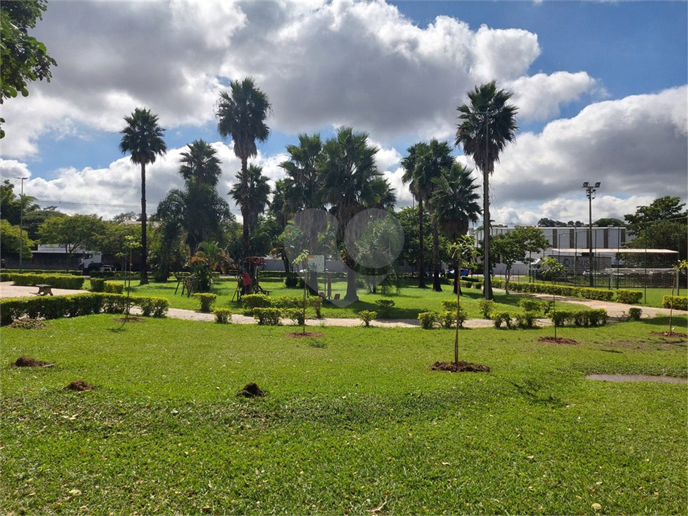 Terreno à venda com 1 suíte no condomínio Jardim Santa Maria, Vinhedo - SP