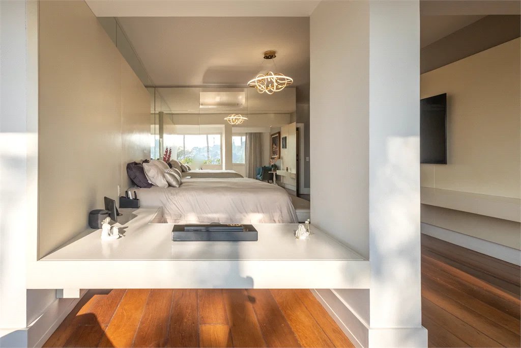 Casa à venda com 4 suítes em Jardim Guedala, São Paulo, SP