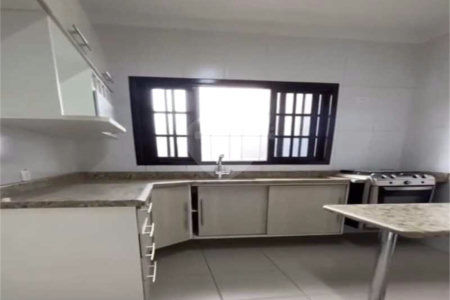 Casa à venda com 3 quartos, sendo 1 suíte,  em Vila Rosaria, São Paulo, SP
