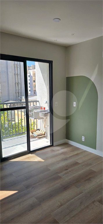 Studio Reformado com Varanda e Lazer Completo 33m2 Campos Elíseos Mobiliado