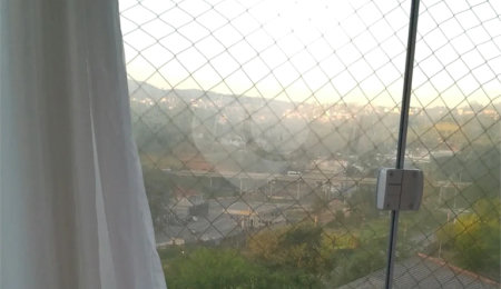 Casa à venda com 3 quartos, sendo 2 suítes,  no Centro (mailasqui), São Roque, SP