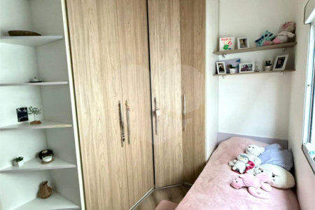 Sobrado à venda com 3 quartos, sendo 1 suíte, em Vila Irmãos Arnoni, São Paulo, SP