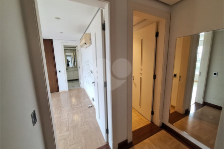 Casa à venda com 4 suítes no condomínio Villagio DI Sopra, São Paulo - SP